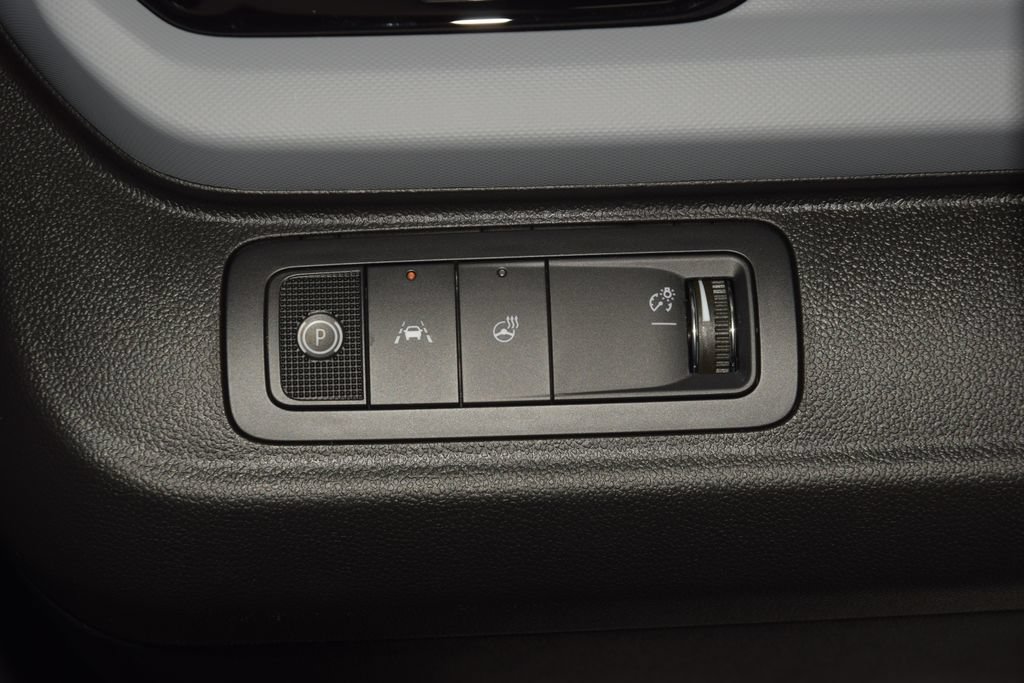 New 2027 Chevrolet Bolt RS w/ Technology Package FWD image 33