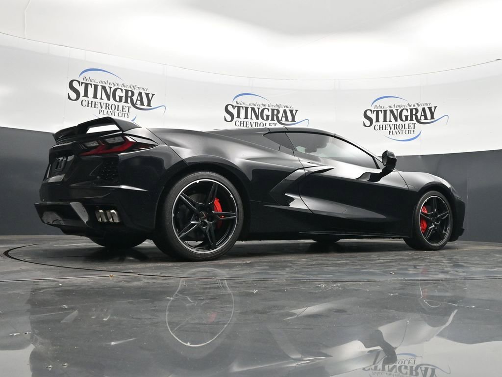 Used 2021 Chevrolet Corvette Stingray Preferred Cpe w/ Body-Color Dual Roof Package RWD image 23