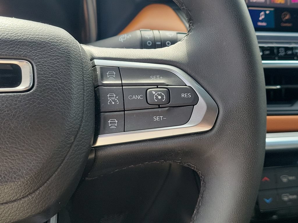 Certified 2024 Jeep Compass Limited w/ Elite Group AWD/4WD image 24
