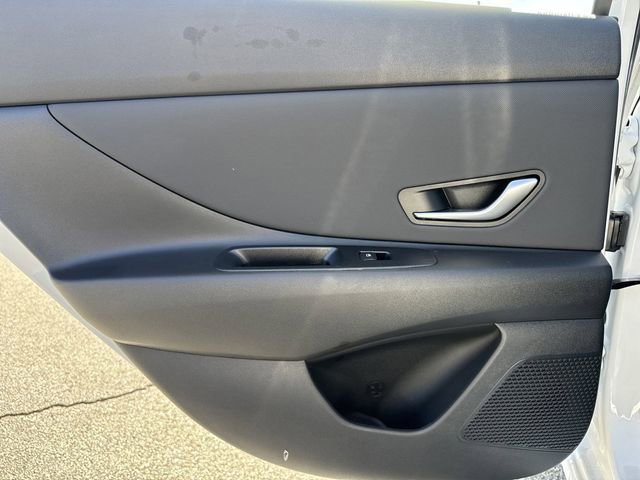 Certified 2025 Hyundai Elantra SEL image 21