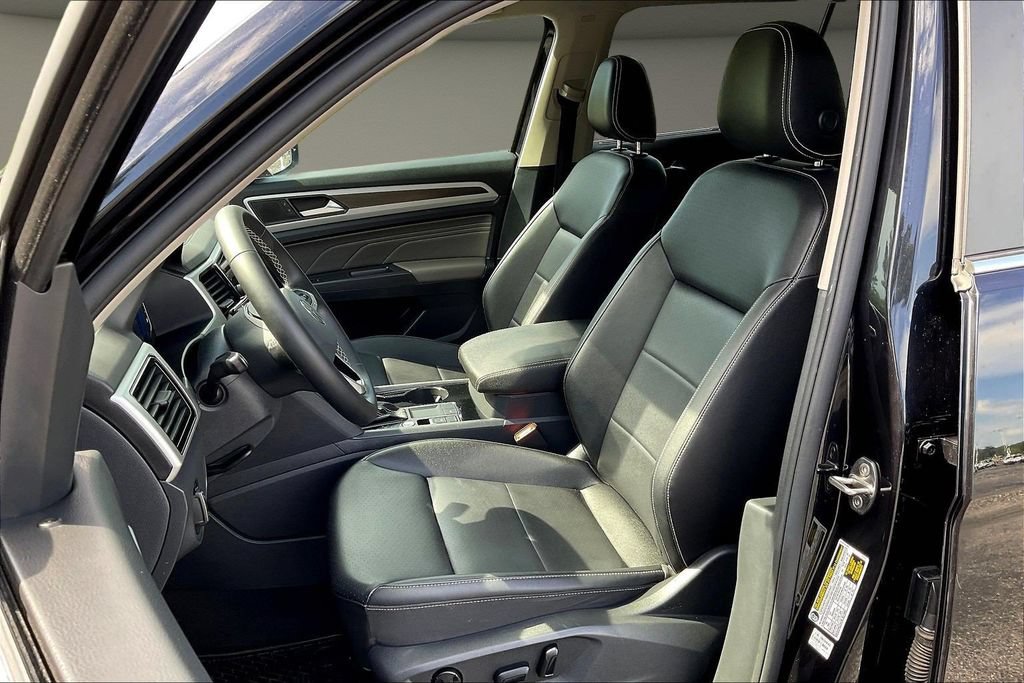 Used 2023 Volkswagen Atlas SE w/ Panoramic Sunroof Package FWD image 25