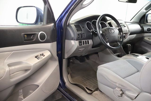 Used 2007 Toyota Tacoma PreRunner image 9