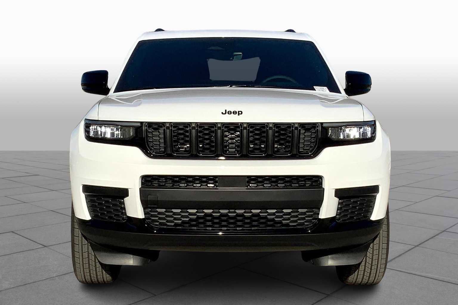New 2025 Jeep Grand Cherokee L Laredo image 3