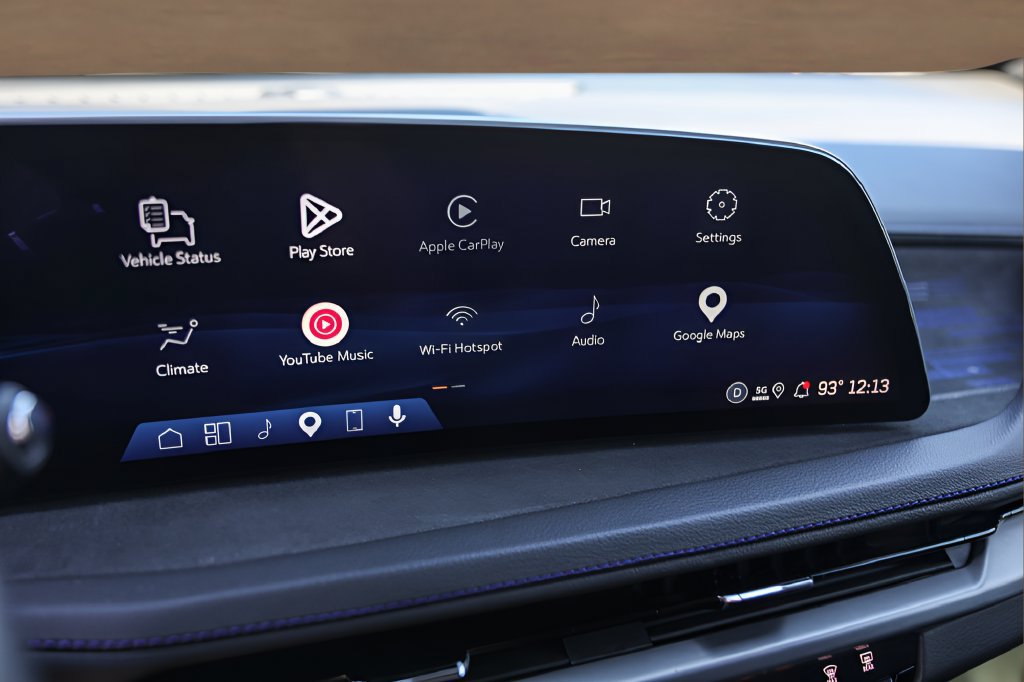 Certified 2025 Cadillac XT4 Sport FWD image 15