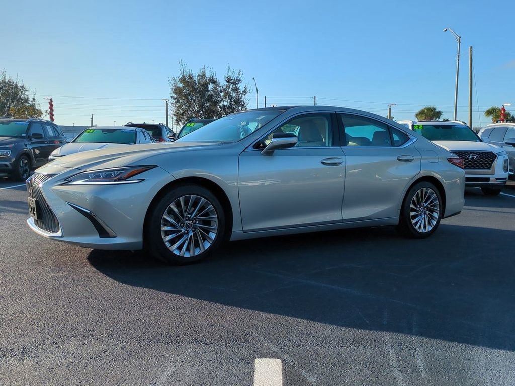 Used 2019 Lexus ES 350 Ultra Luxury video 2