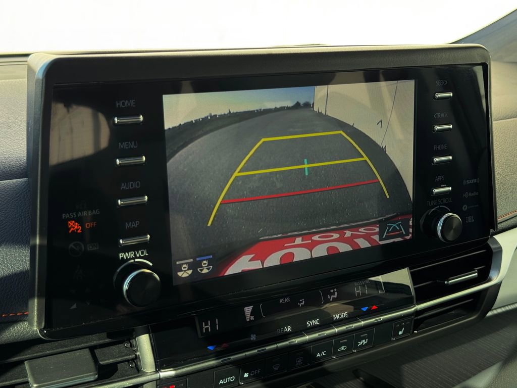 Used 2024 Toyota Sienna XSE image 19