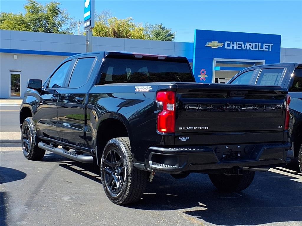 Used 2024 Chevrolet Silverado 1500 LT Trail Boss w/ Protection Package image 2