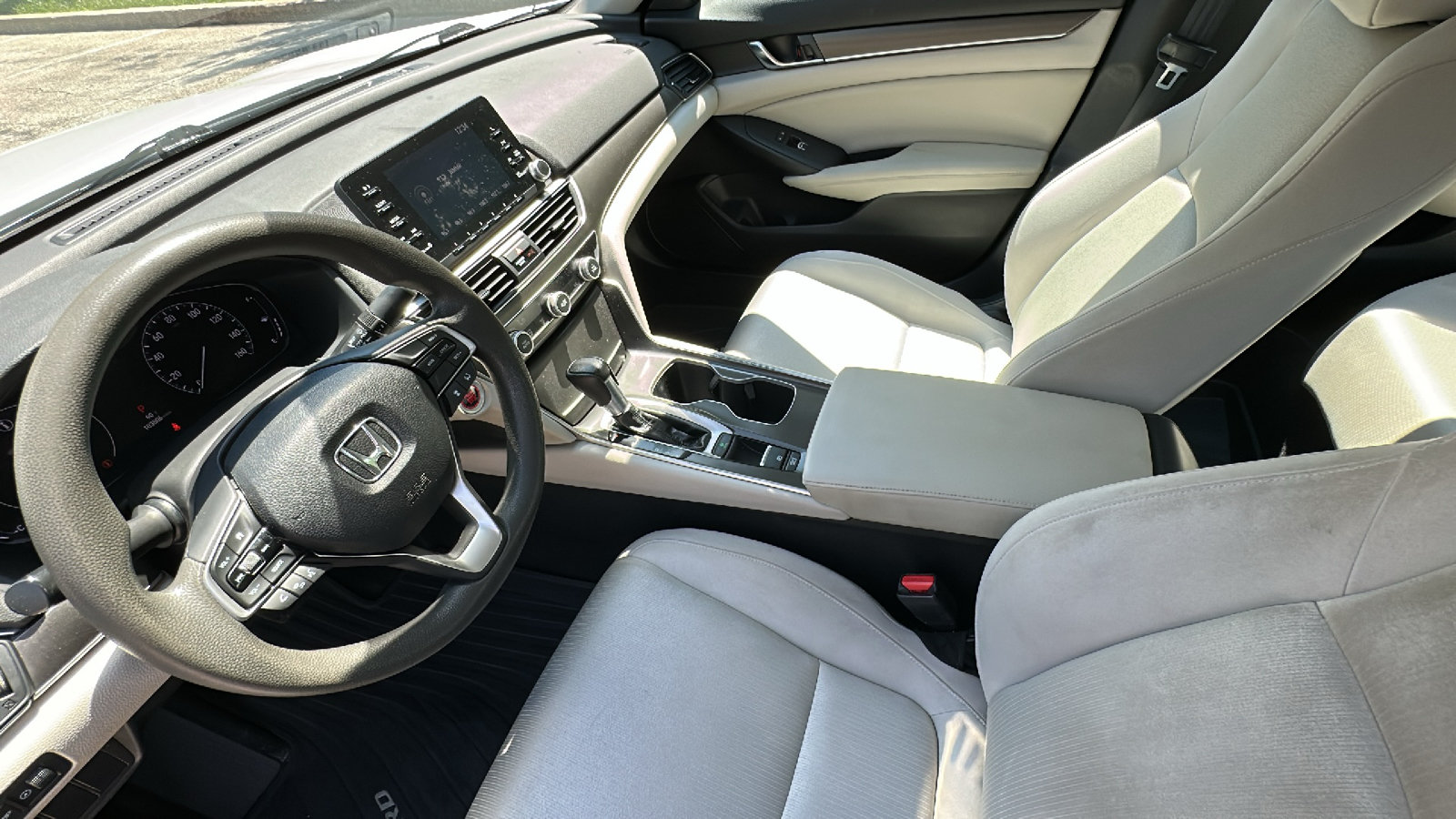 Used 2018 Honda Accord LX image 20