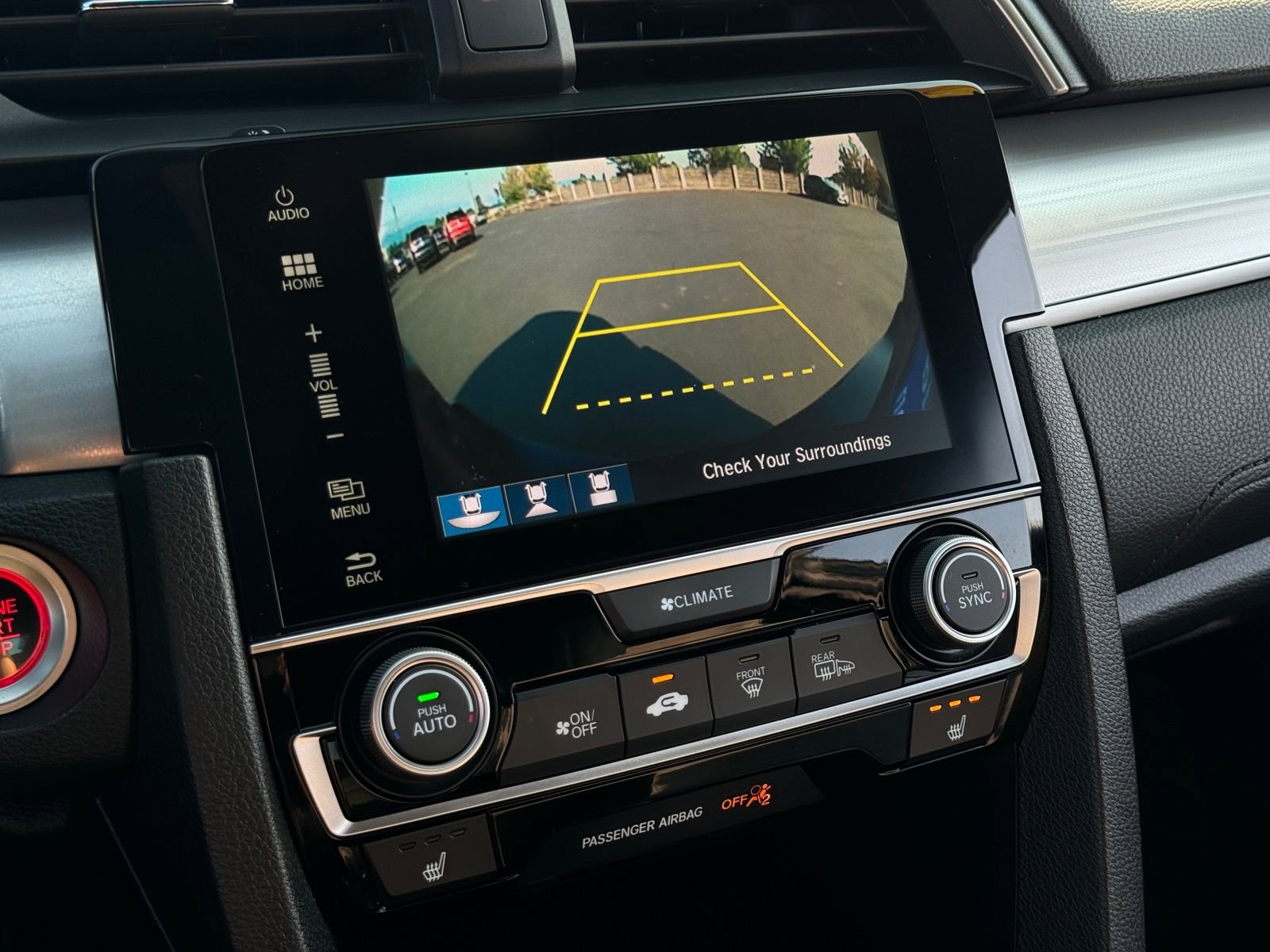 Used 2018 Honda Civic Touring image 26