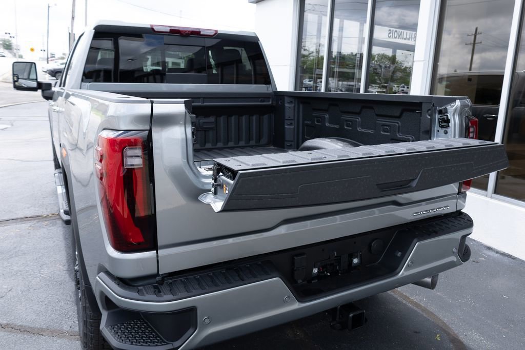 New 2026 GMC Sierra 2500 Denali w/ Technology Package AWD/4WD image 8