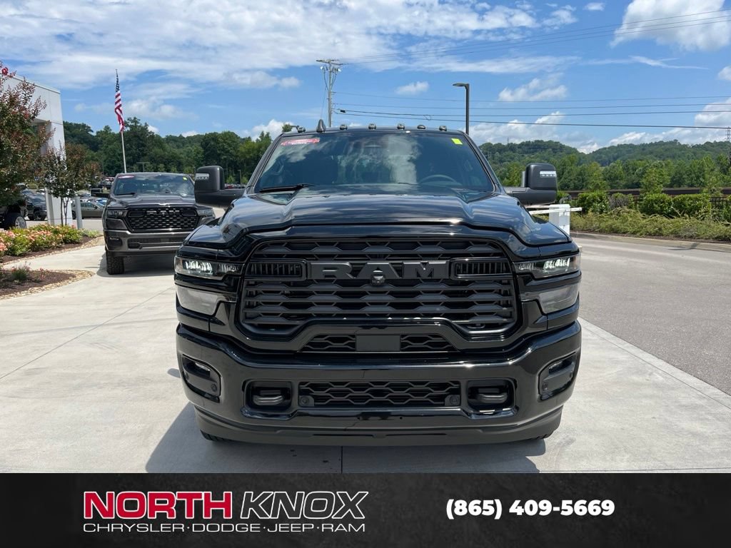 New 2026 RAM 3500 Big Horn AWD/4WD image 32