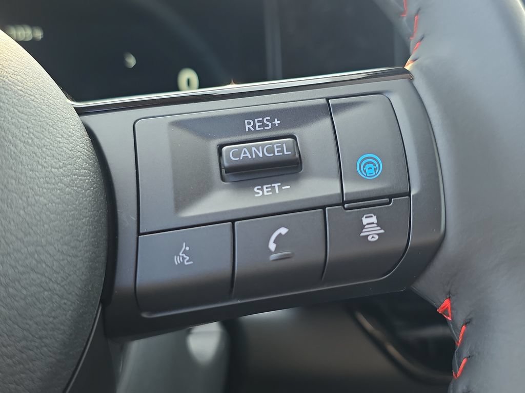 New 2026 Nissan Kicks SR AWD/4WD image 29