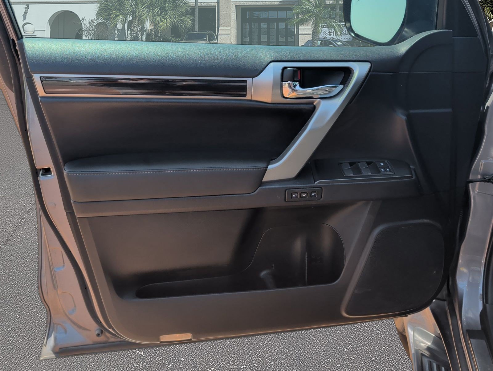 Used 2023 Lexus GX 460 Premium w/ Premium Plus Package AWD/4WD image 8