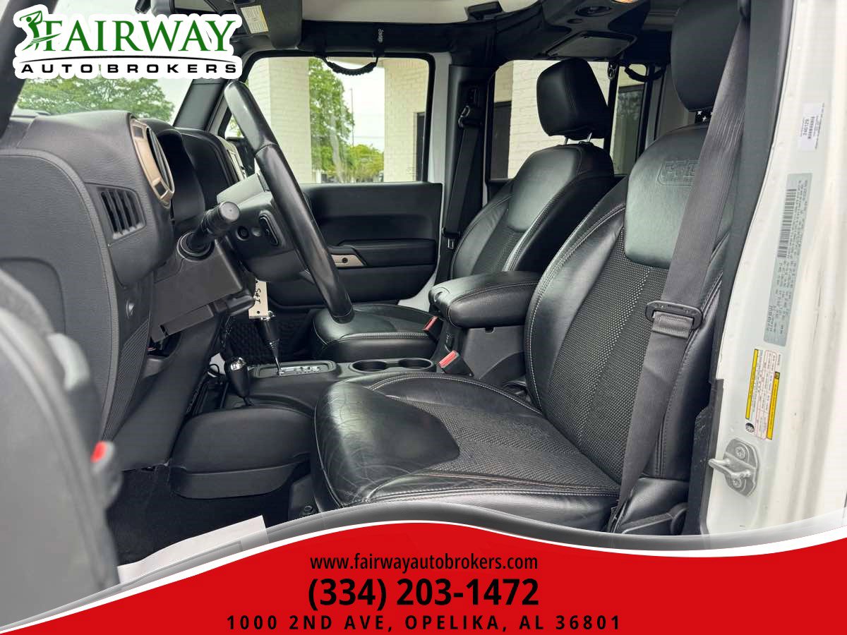 Used 2016 Jeep Wrangler Unlimited Sahara image 10