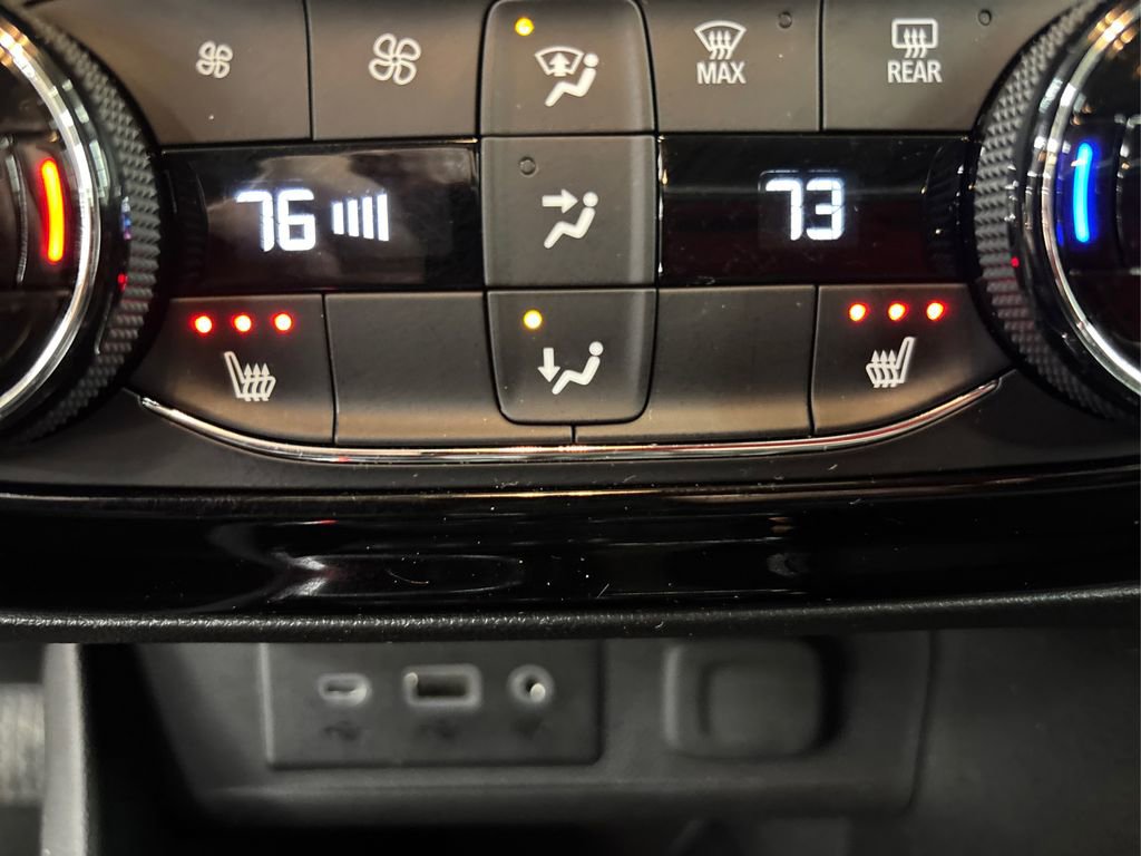 Used 2023 Buick Encore GX Select image 33