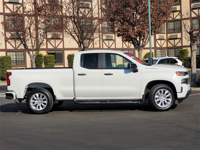 Used 2021 Chevrolet Silverado 1500 Custom image 4