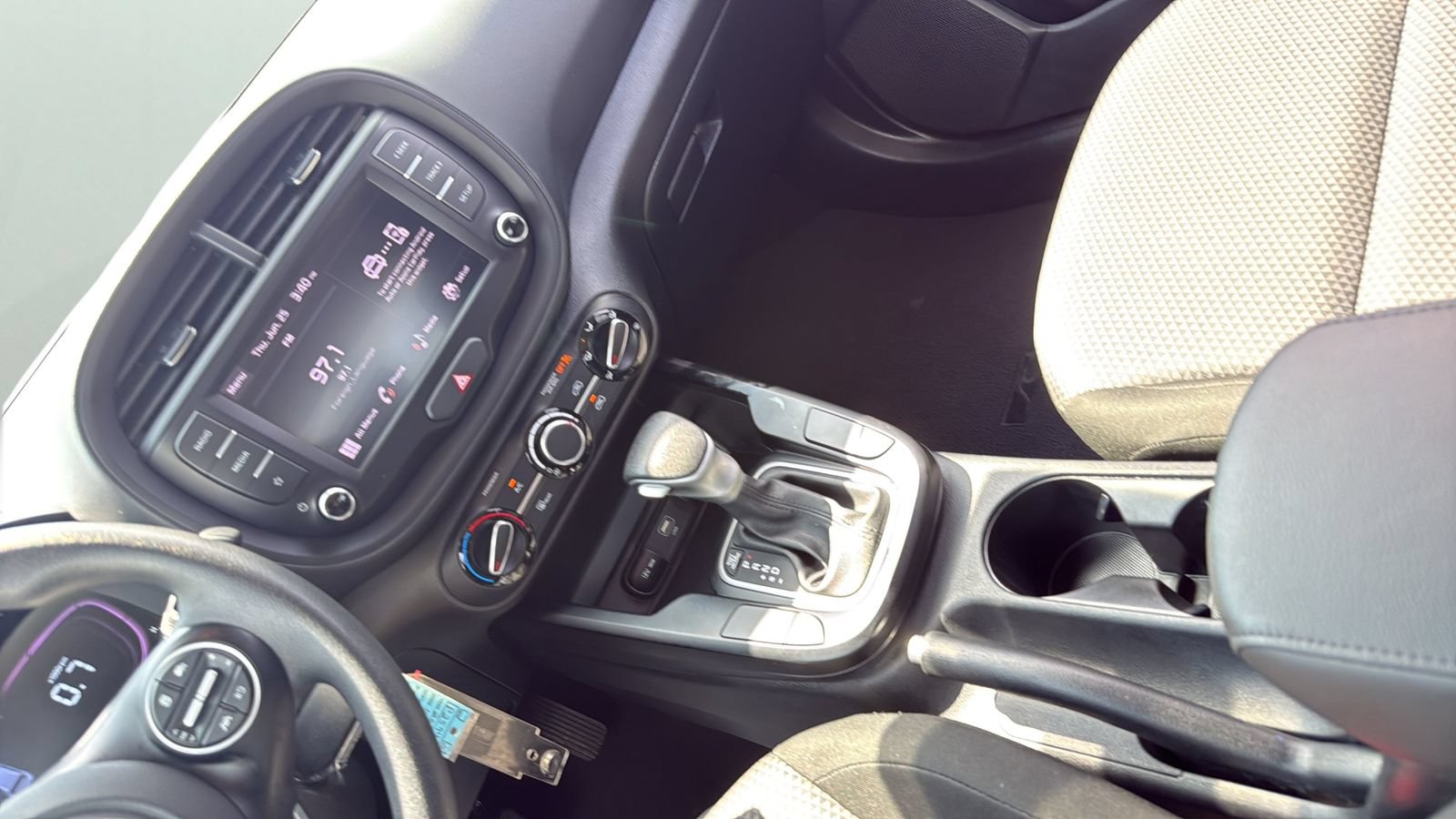 Used 2024 Kia Soul LX w/ Option Group 015 FWD image 20