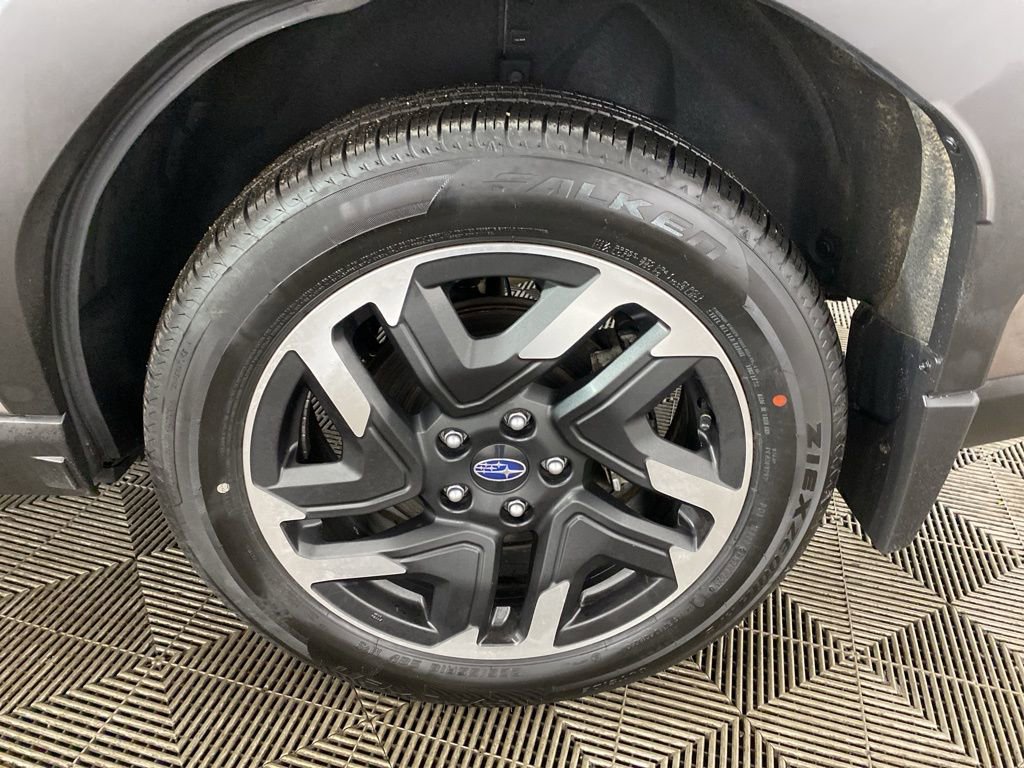 Certified 2025 Subaru Forester Limited image 13