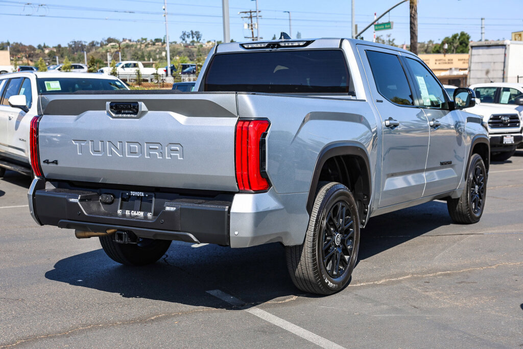 Used 2024 Toyota Tundra Limited AWD/4WD image 24