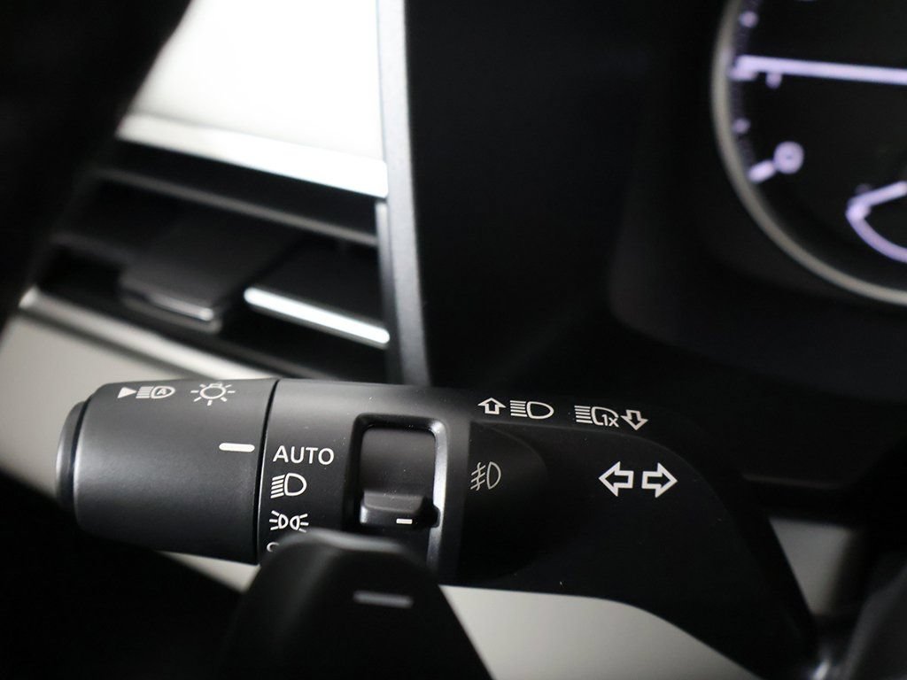 New 2025 Mitsubishi Outlander SE AWD/4WD image 44
