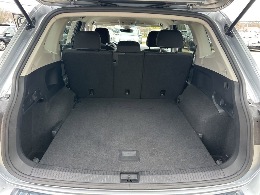 Used 2024 Volkswagen Tiguan S image 28