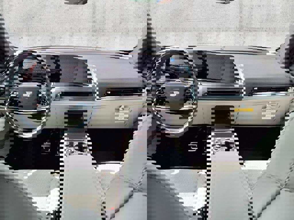 New 2026 Cadillac Vistiq Sport w/ LPO, Floor Liner Package image 6