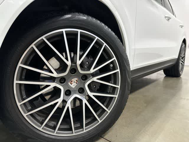 Used 2019 Porsche Cayenne AWD/4WD image 29