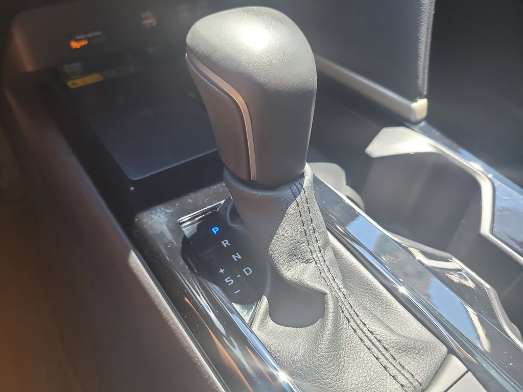 Used 2025 Toyota Camry XSE image 24