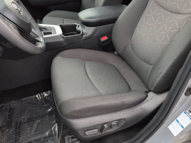 Used 2023 Toyota RAV4 XLE w/ Convenience Package AWD/4WD image 15