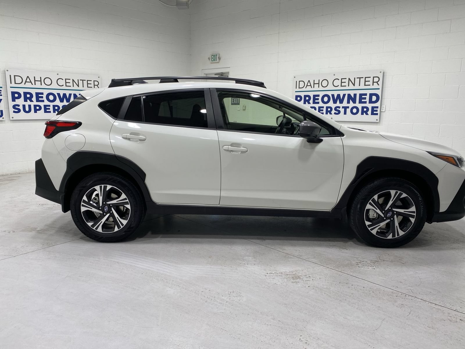Used 2024 Subaru Crosstrek 2.0i Premium AWD/4WD image 9