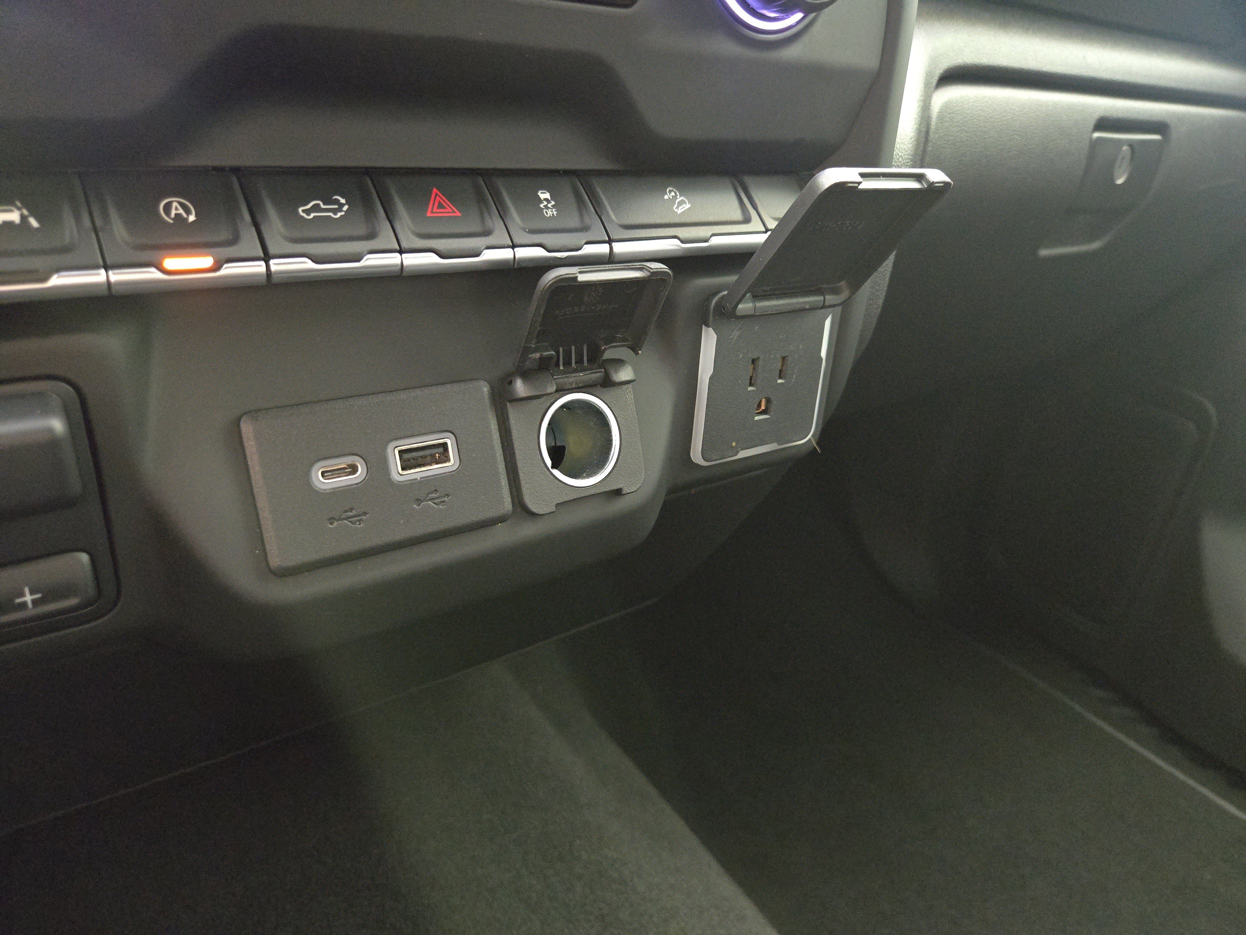 Certified 2023 Chevrolet Silverado 1500 Custom Trail Boss AWD/4WD image 25