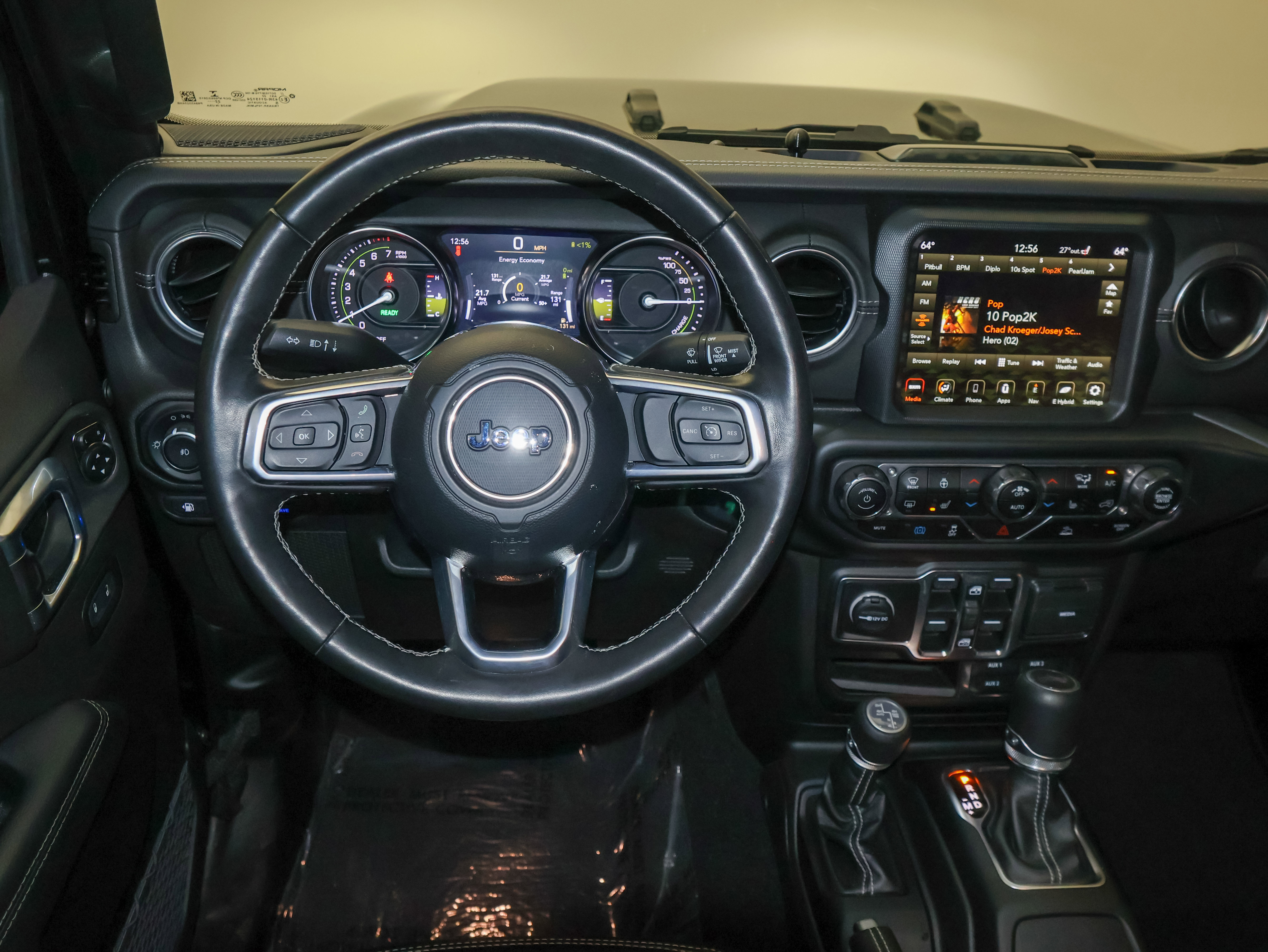 Used 2023 Jeep Wrangler Sahara w/ Cold Weather Group AWD/4WD image 21