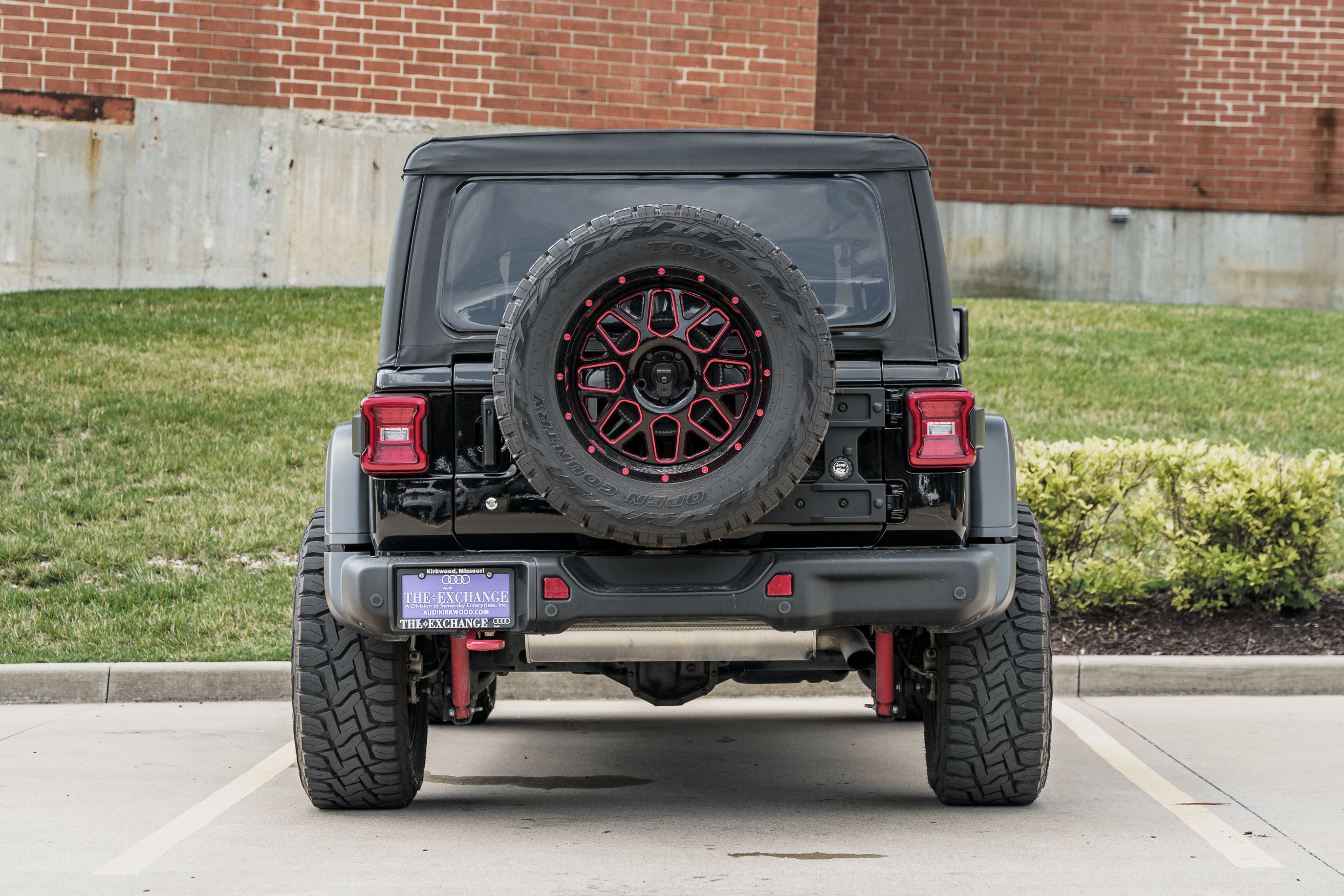 Used 2020 Jeep Wrangler Unlimited Rubicon w/ Quick Order Package 28Y Recon AWD/4WD image 27