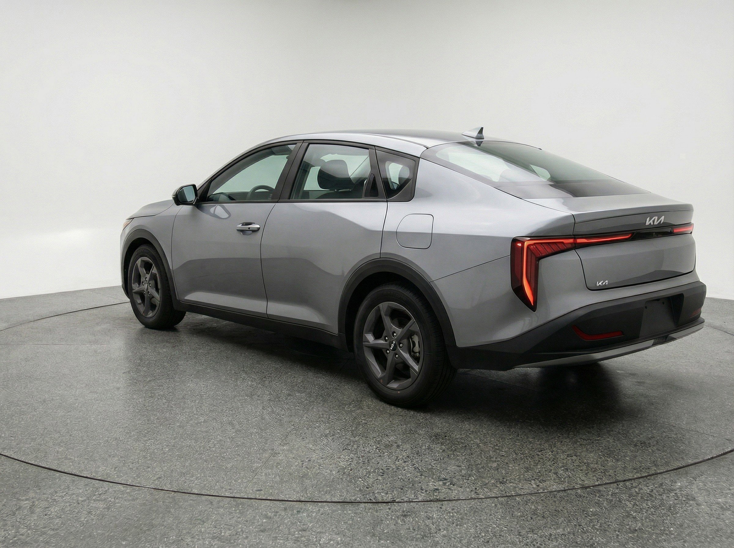 Used 2025 Kia K4 LXS FWD image 6