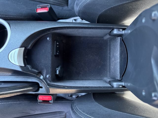 Used 2017 Nissan 370Z Coupe RWD image 23