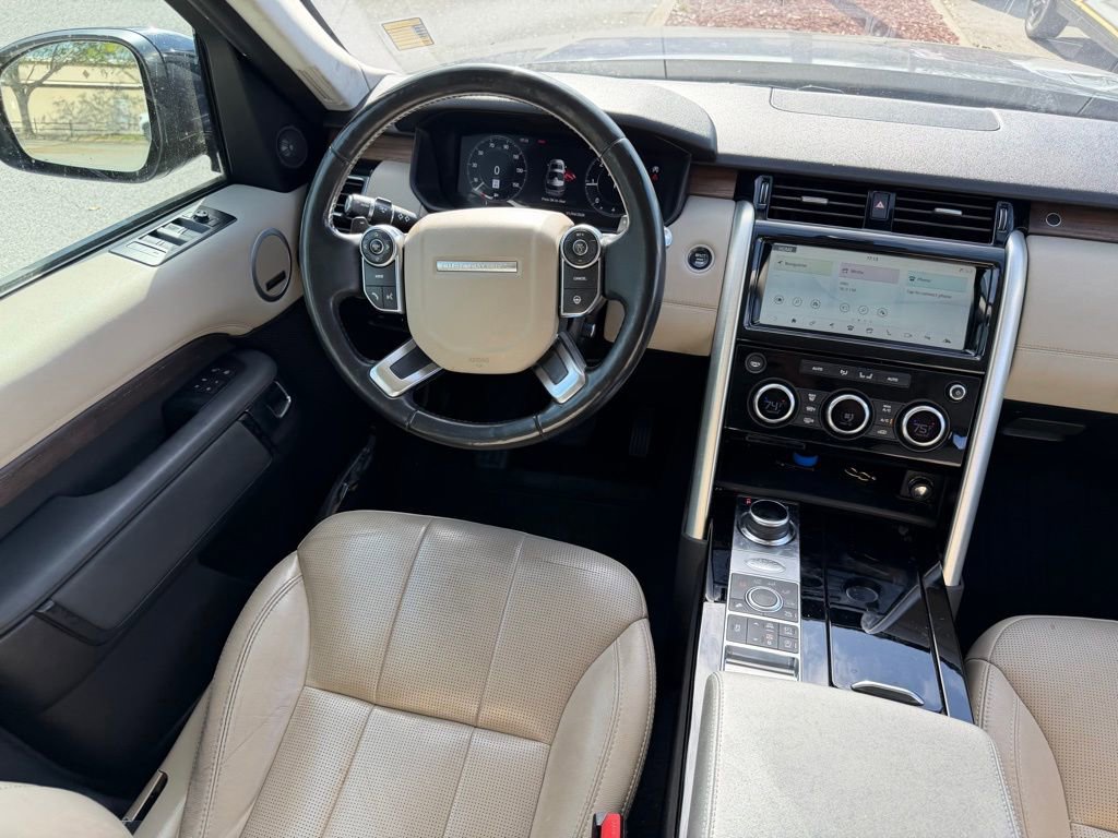 Used 2018 Land Rover Discovery HSE image 21