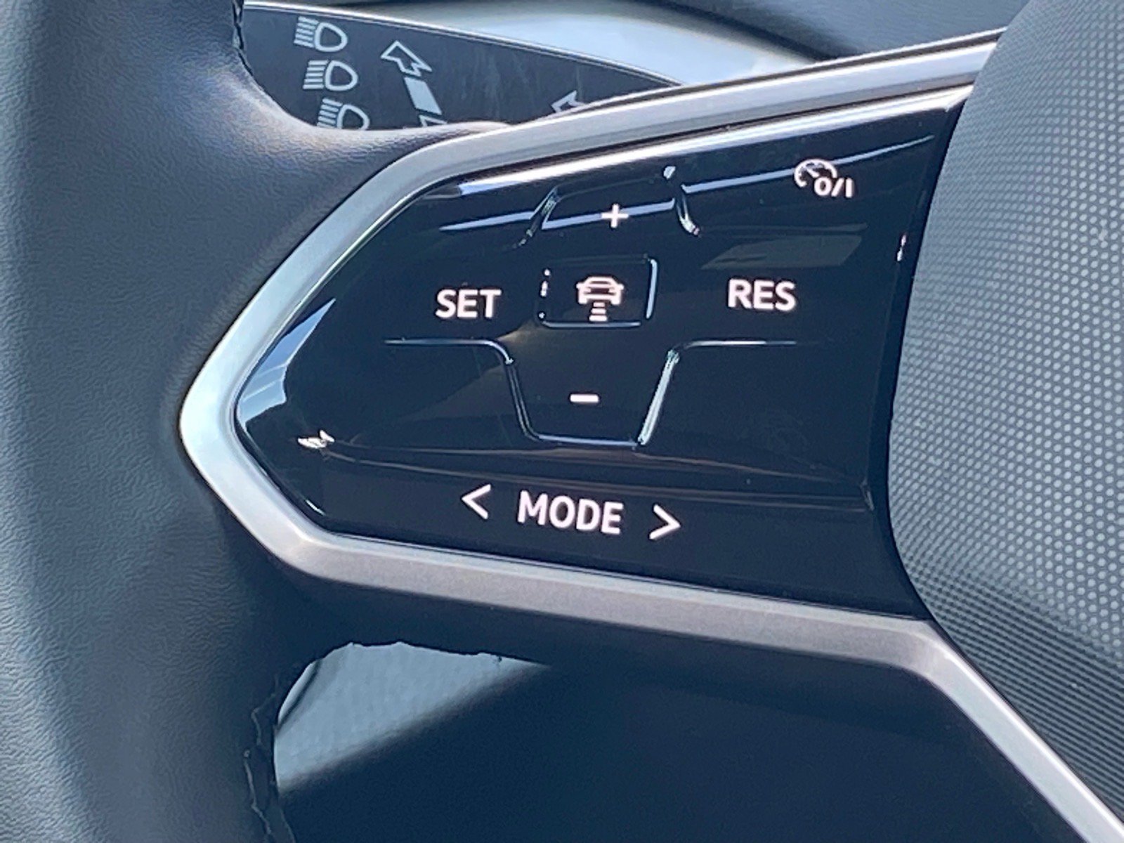 Certified 2023 Volkswagen ID.4 S RWD image 6
