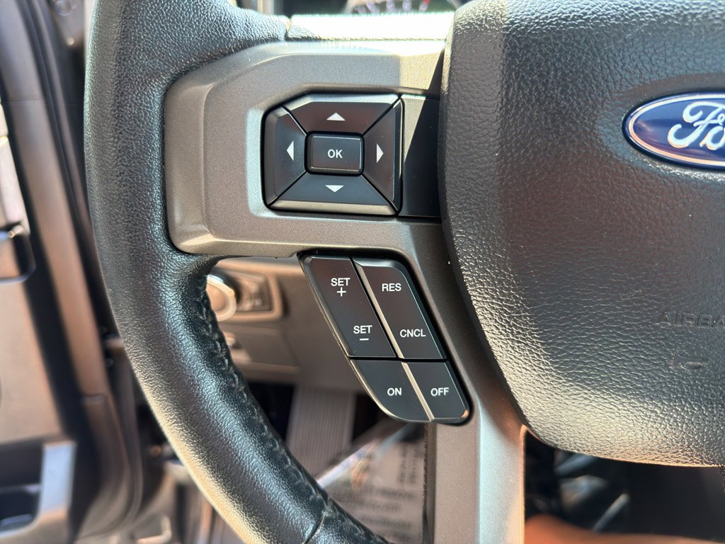 Used 2020 Ford Expedition XLT w/ Equipment Group 202A AWD/4WD image 26