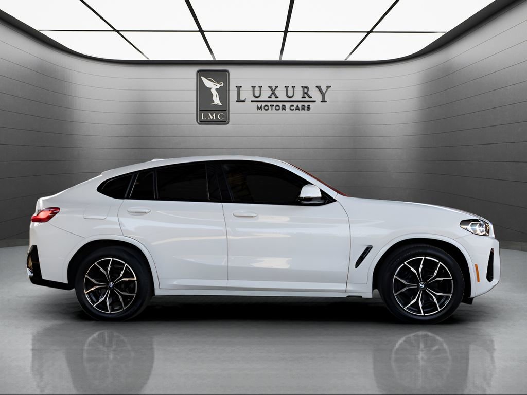 Used 2023 BMW X4 xDrive30i w/ M Sport Package AWD/4WD image 9