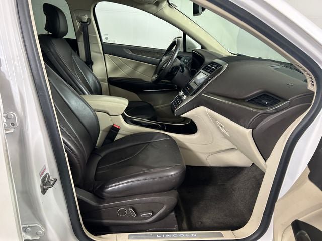 Used 2017 Lincoln MKC Reserve AWD/4WD image 29