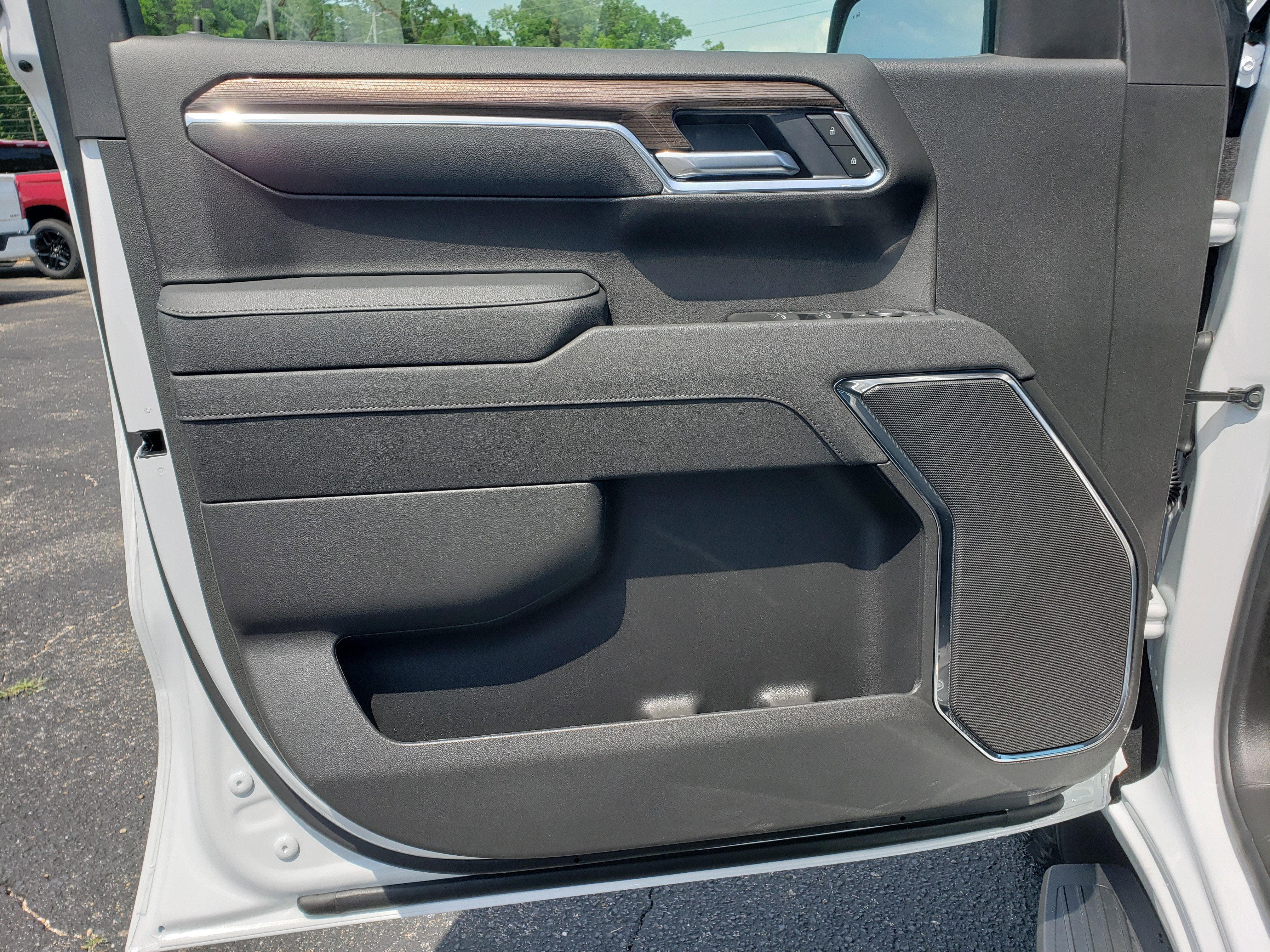 New 2026 Chevrolet Silverado 1500 LT AWD/4WD image 10