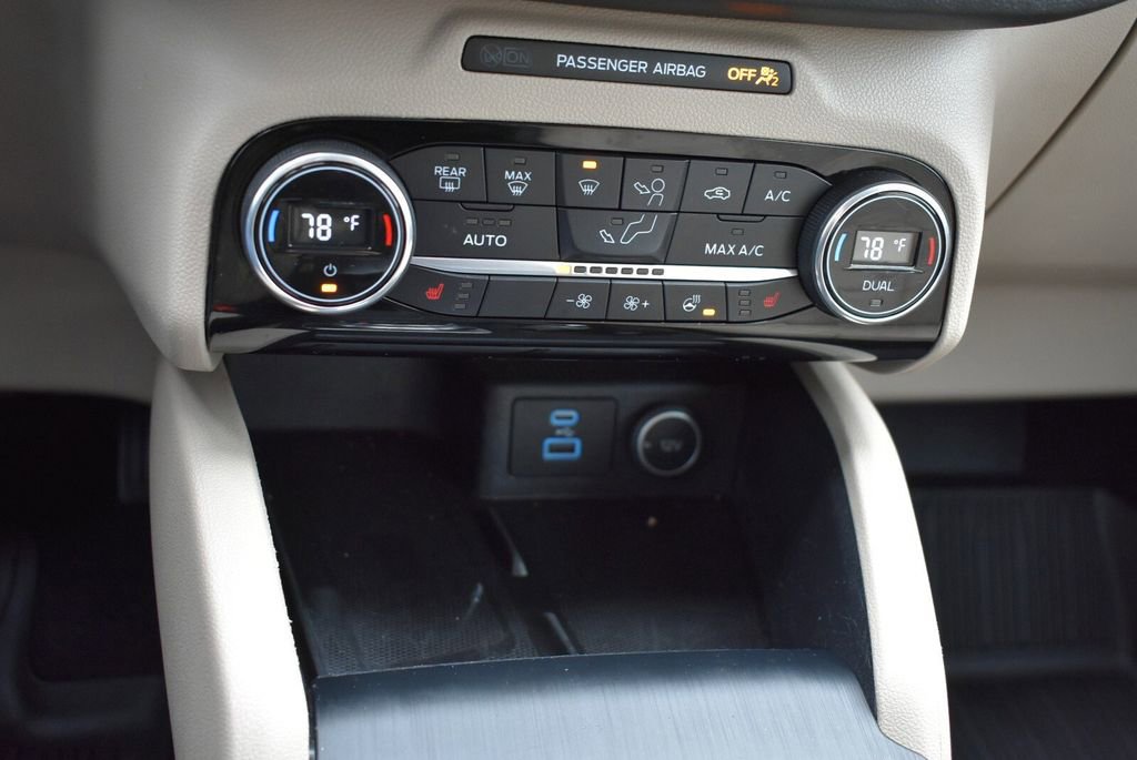 Used 2021 Ford Escape SEL w/ Technology Package image 22