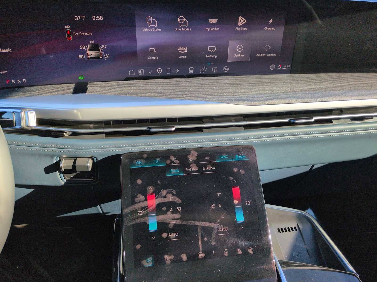 Used 2025 Cadillac Escalade IQ Luxury 2 image 29