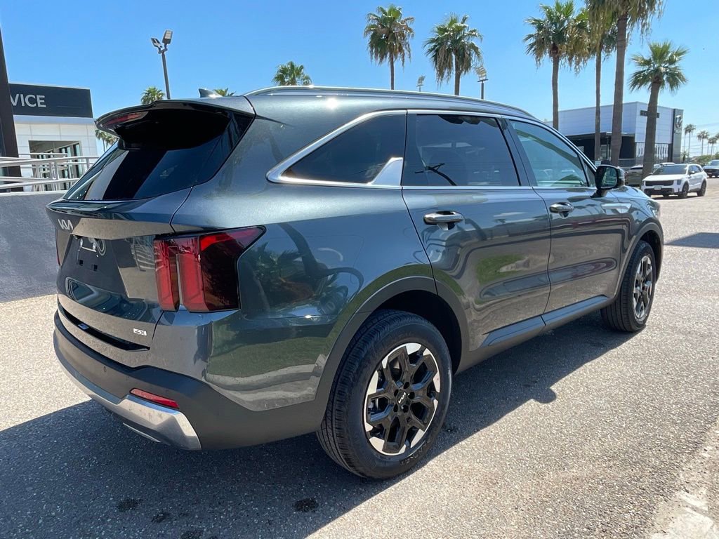 New 2025 Kia Sorento S w/ Panoramic Sunroof Package image 5