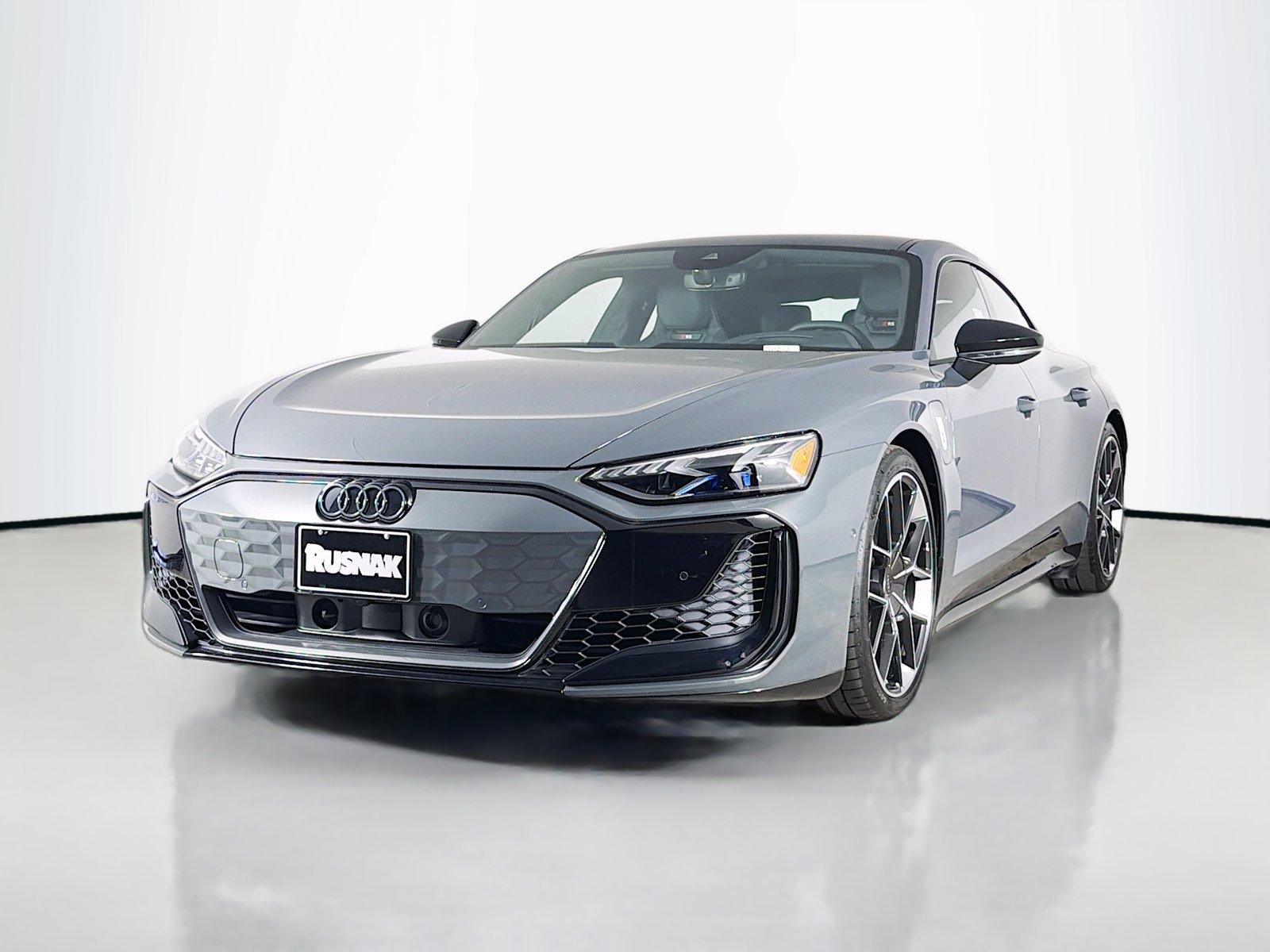 New 2026 Audi RS e-tron GT performance AWD/4WD image 3