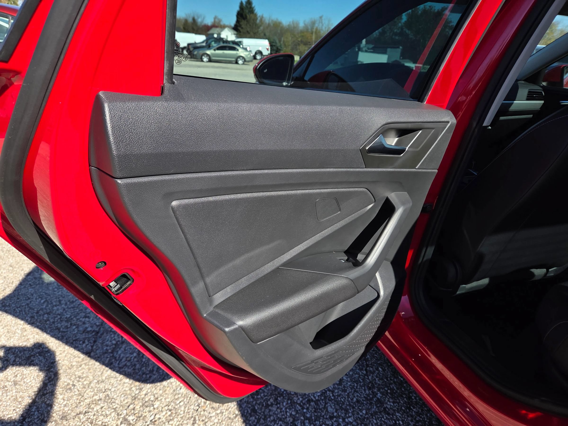 Used 2019 Volkswagen Jetta SE FWD image 16