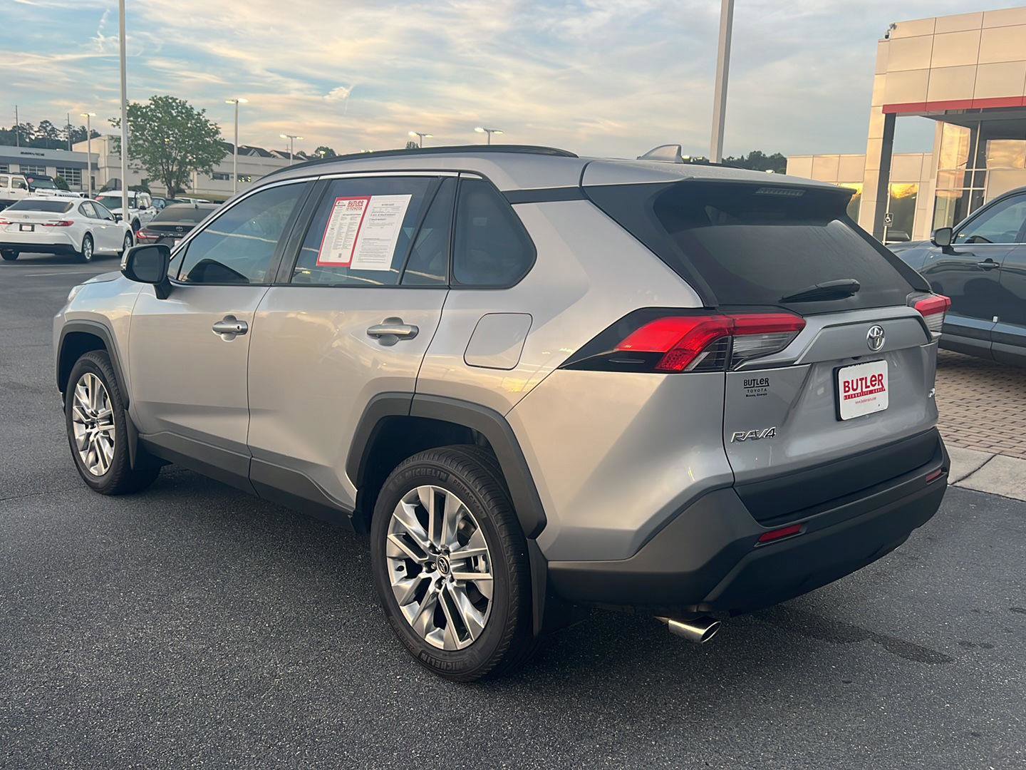 Certified 2025 Toyota RAV4 XLE Premium image 4