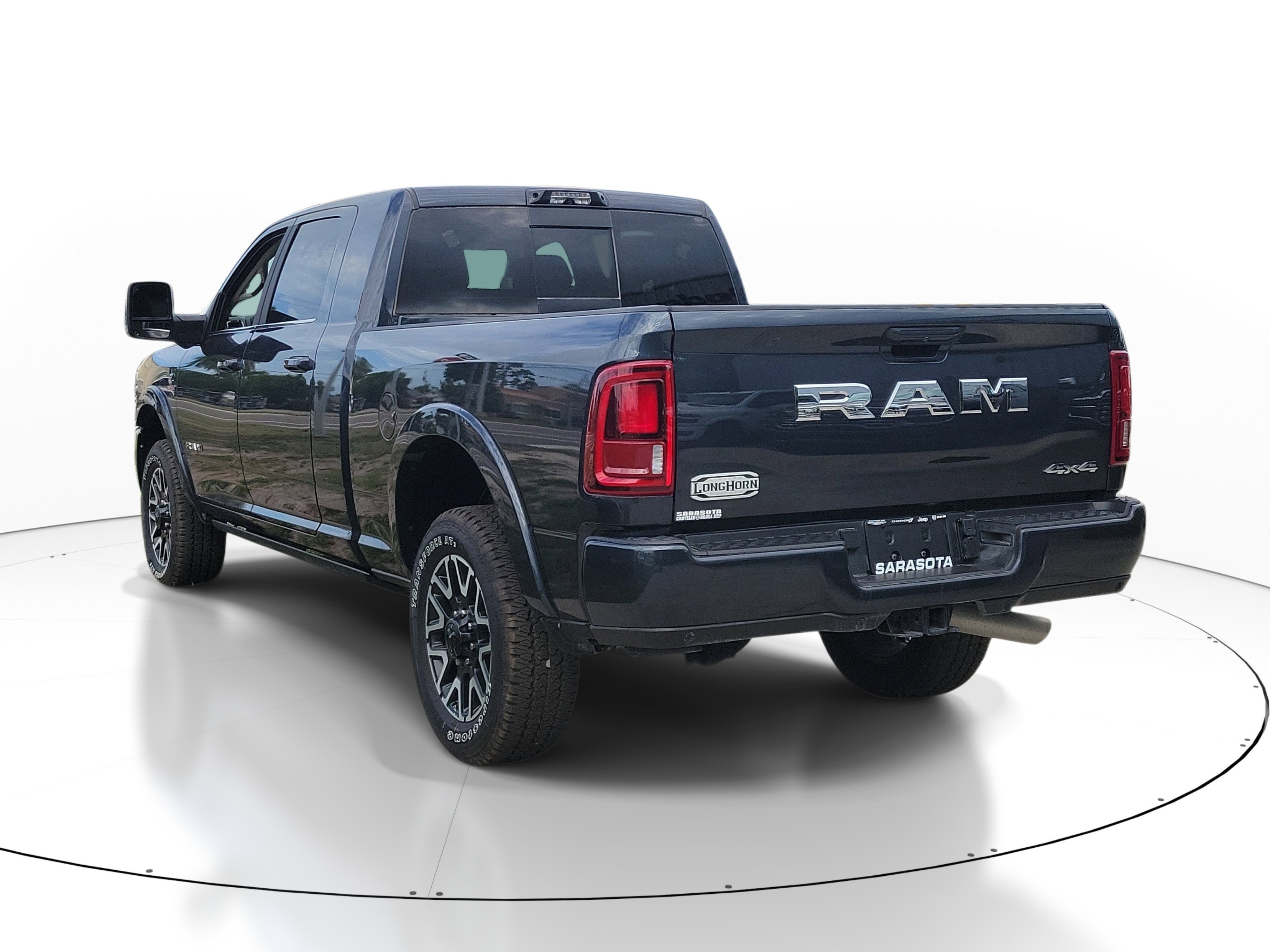 New 2026 RAM 2500 Limited AWD/4WD image 4