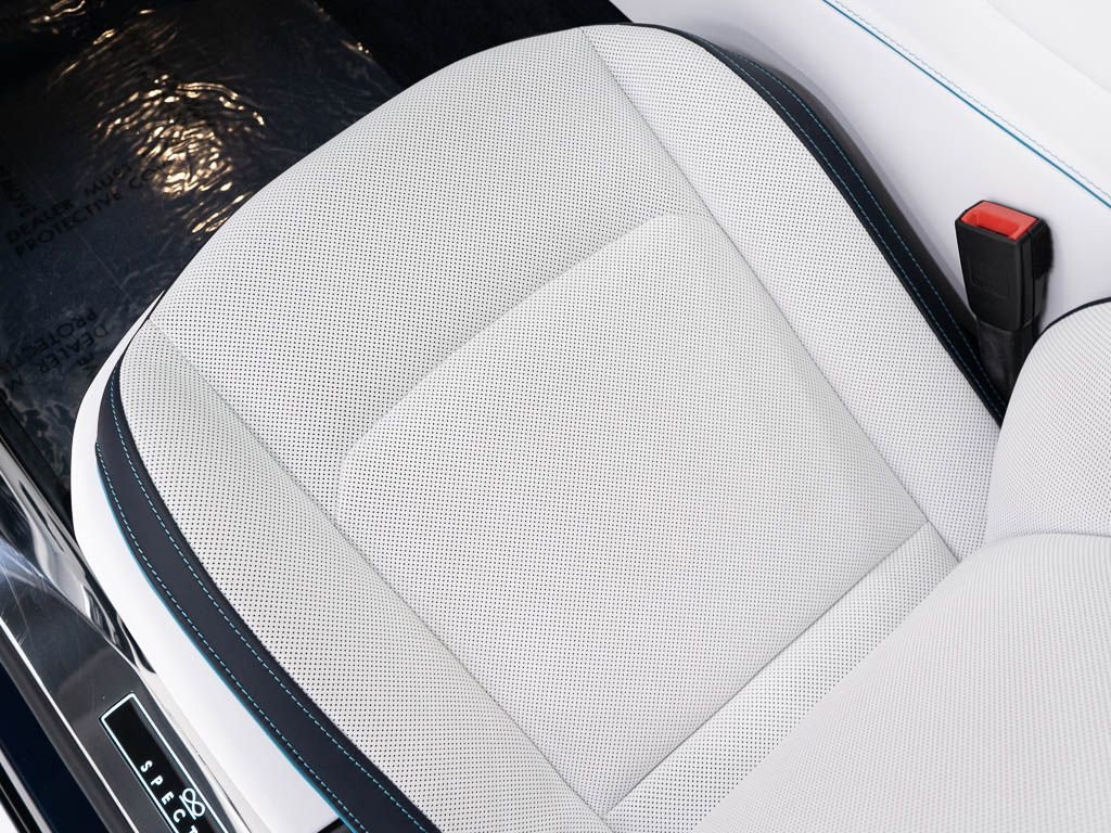 Certified 2026 Rolls-Royce Spectre Black Badge AWD/4WD image 19