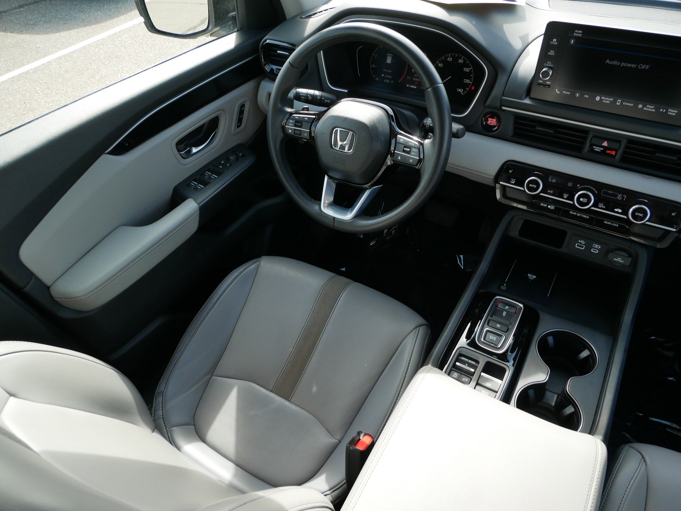 Certified 2025 Honda Pilot EX-L image 9